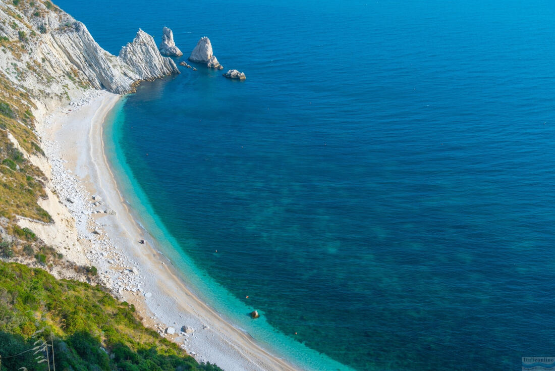 Spiaggia delle Due Sorelle