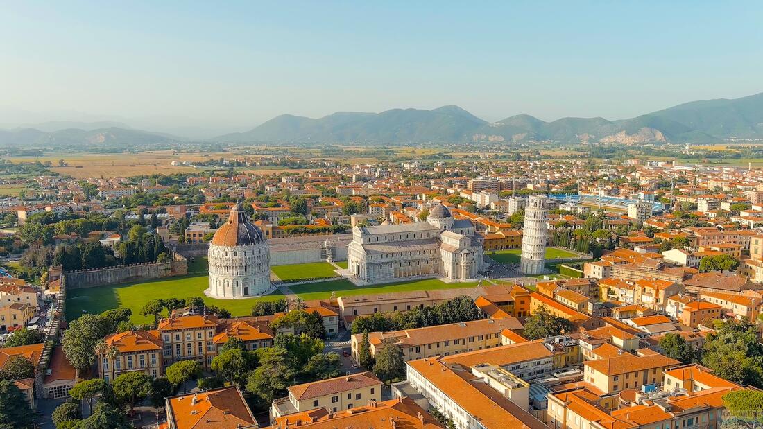 Baptisterium, katedrála a Šikmá věž v Pise