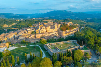 Medzi morom a horami. Marche