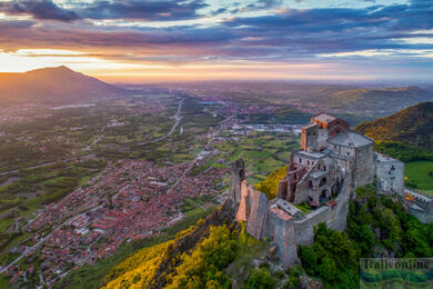 Kláštor Sacra di San Michele