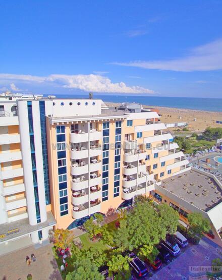 Aparthotel Holiday Bibione