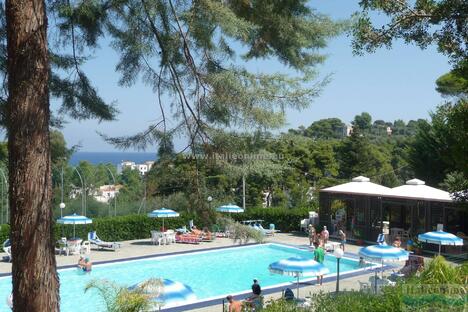 Camping Villaggio Internazionale (San Menaio)