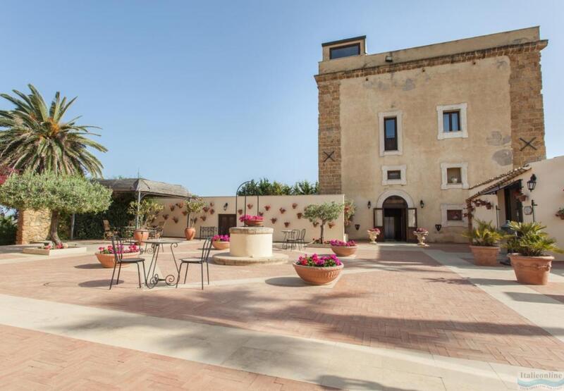 Hotel Foresteria Baglio Della Luna