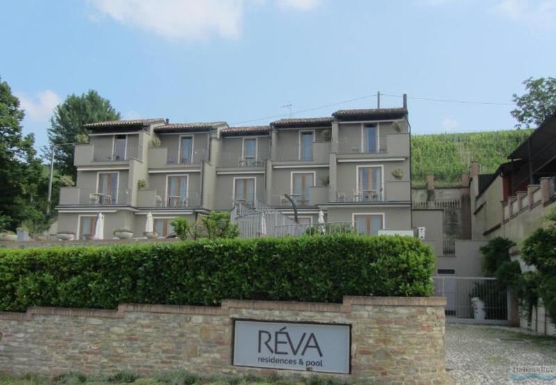 Reva Residence & Pool